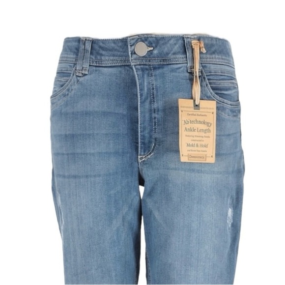 Democracy Skinny Ankle Jeans 16 NWT Blue Slightly Distressed Slimming Fit Comfy - Picture 4 of 9